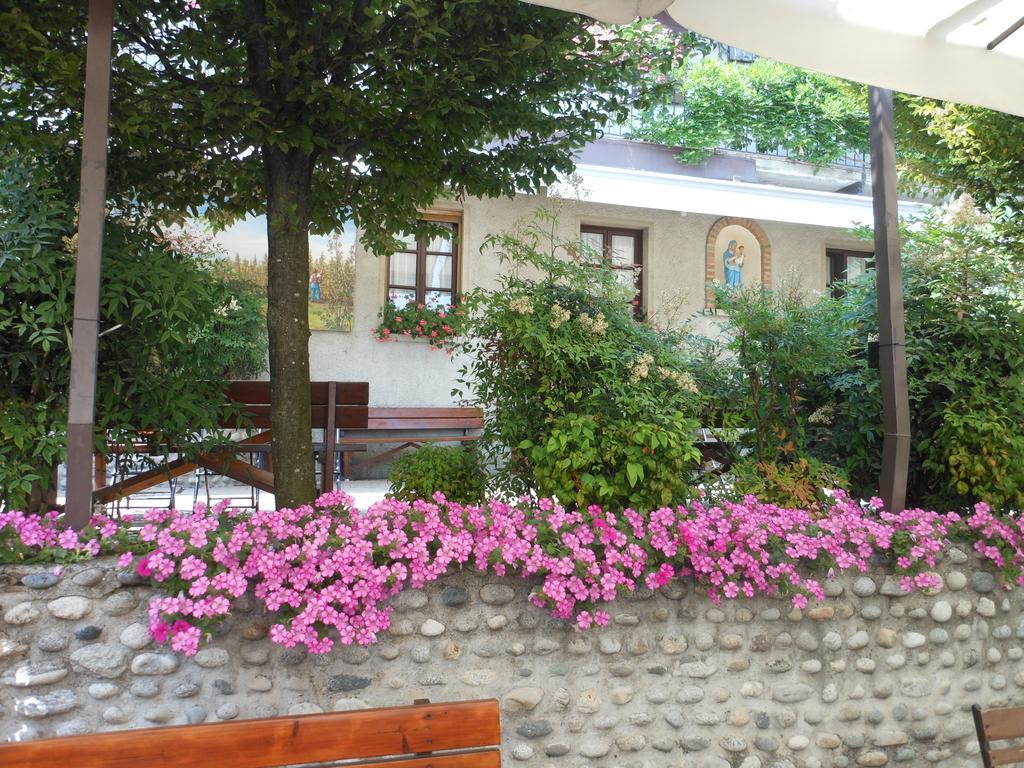 Agriturismo Cassinazza Orsenigo Zewnętrze zdjęcie