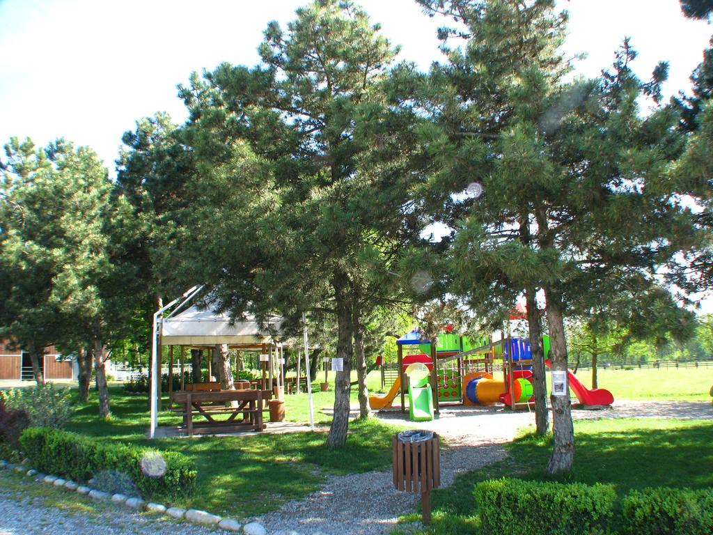 Agriturismo Cassinazza Orsenigo Zewnętrze zdjęcie